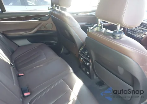 2015 BMW X5 xDrive35I z USA, uszkodzony, nr VIN 5UXKR0C54F0P15621